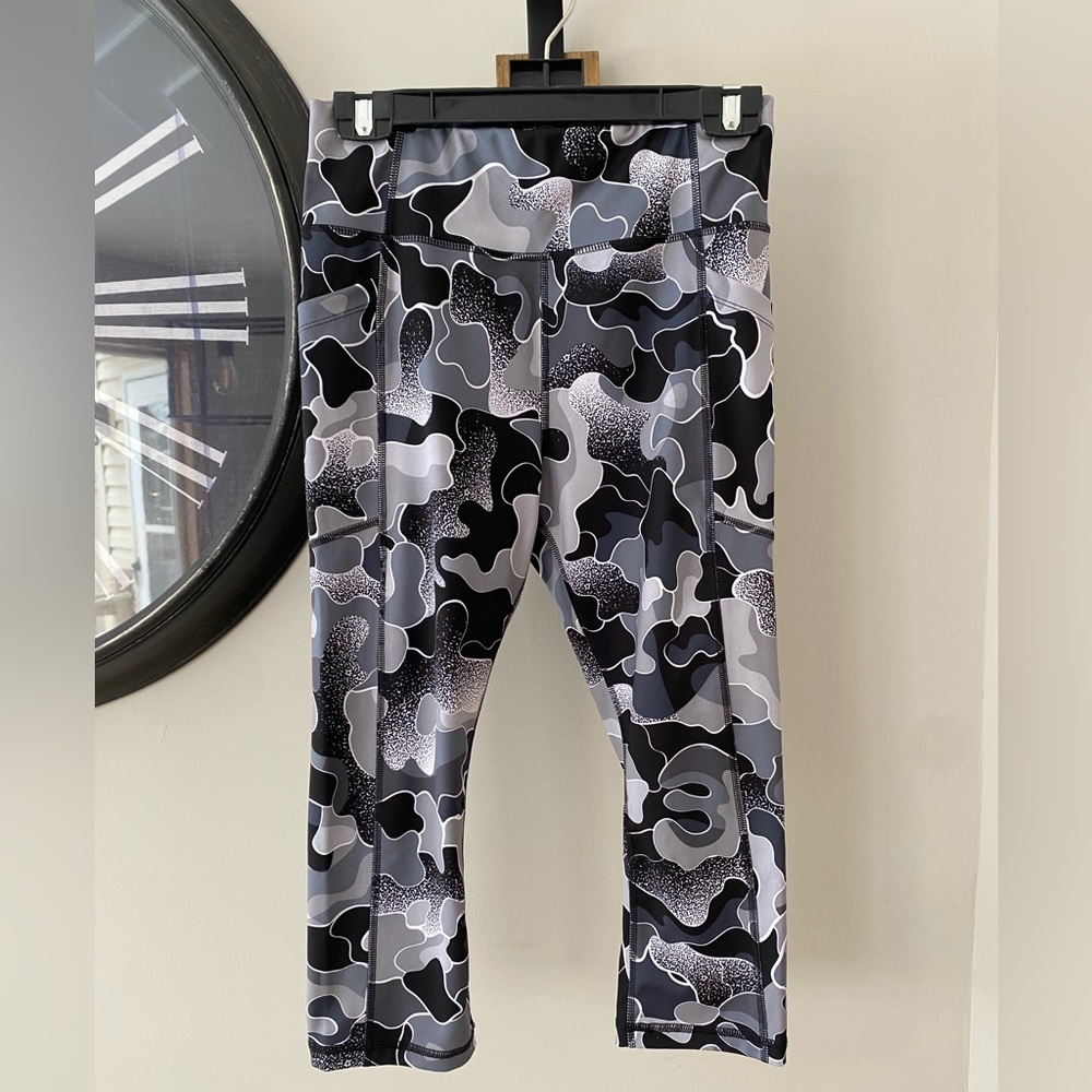 Activewear bottoms | size M